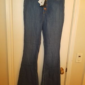 Fashion nova bell bottoms stretchy